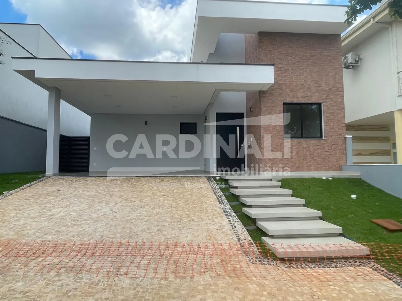 Casa / Condom&iacute;nio em Campinas 