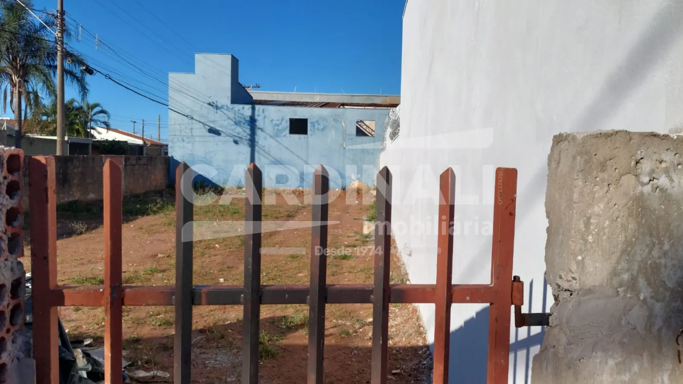 Terreno / Padr&atilde;o em S&atilde;o Carlos 