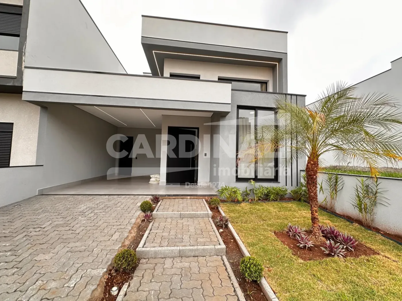 Casa / Condom&iacute;nio em Paul&iacute;nia , Comprar por R$1.250.000,00