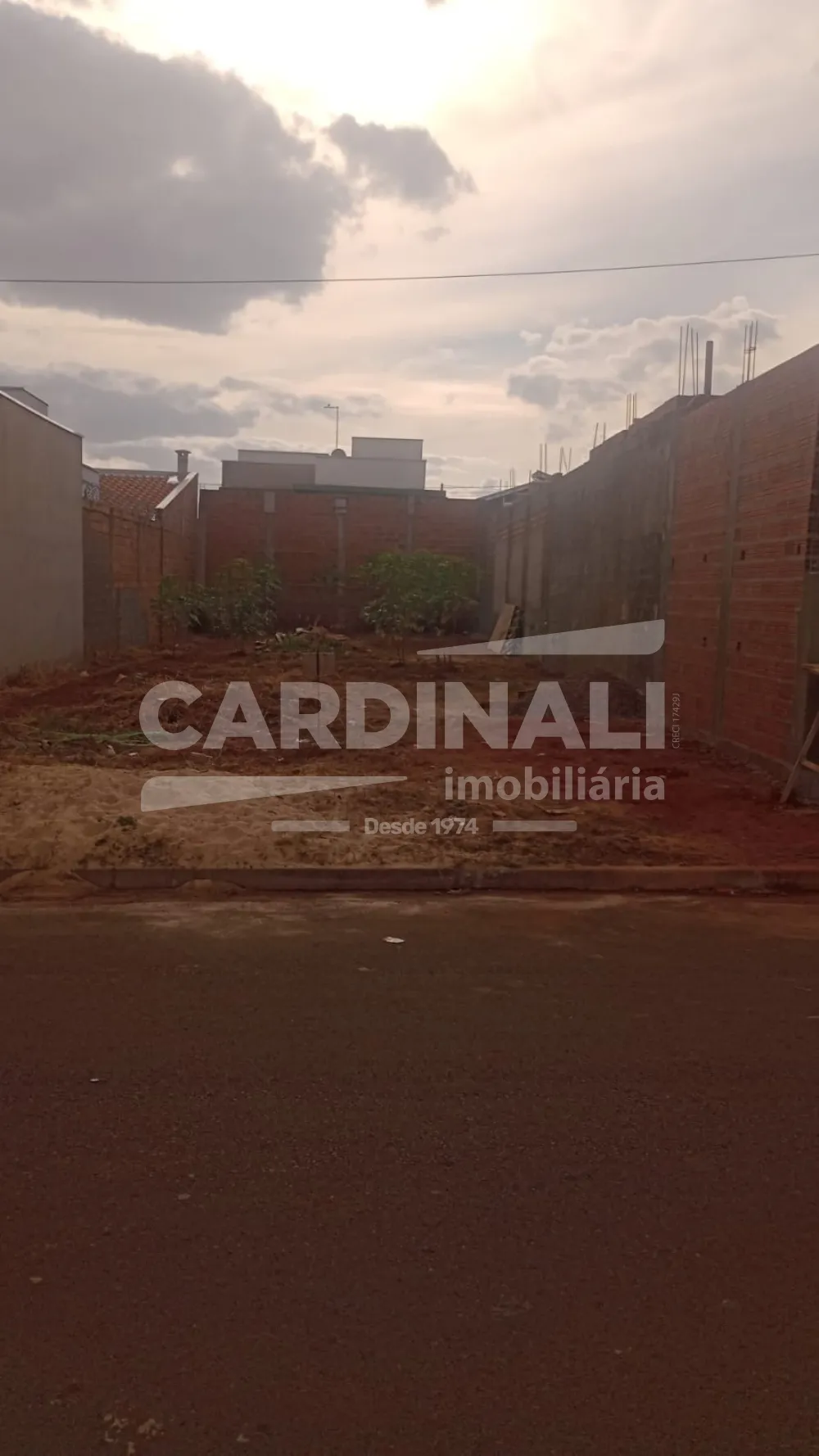 Comprar Terreno / Padr&atilde;o em Araraquara R$ 111.000,00 - Foto 2