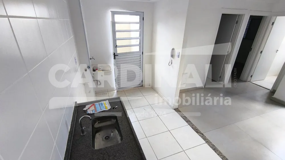 Alugar Apartamento / Padr&atilde;o em Araraquara R$ 850,00 - Foto 6