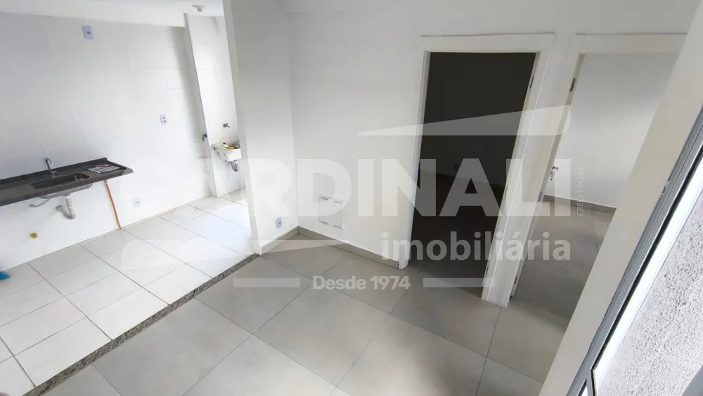 Alugar Apartamento / Padr&atilde;o em Araraquara R$ 850,00 - Foto 7