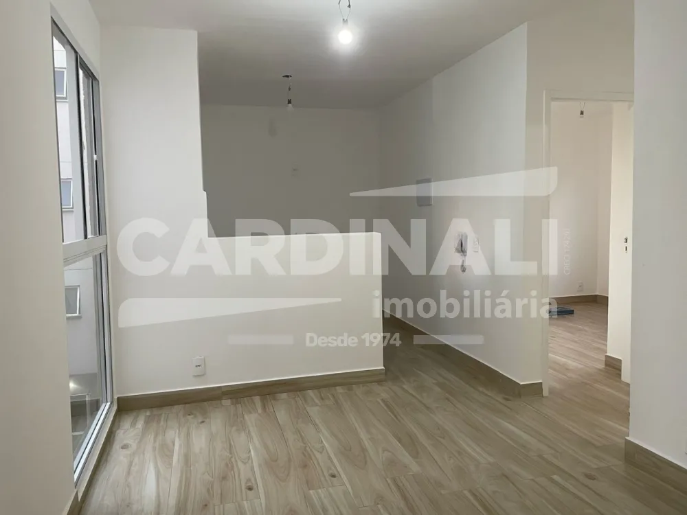 Comprar Apartamento / Padr&atilde;o em Araraquara R$ 150.000,00 - Foto 6