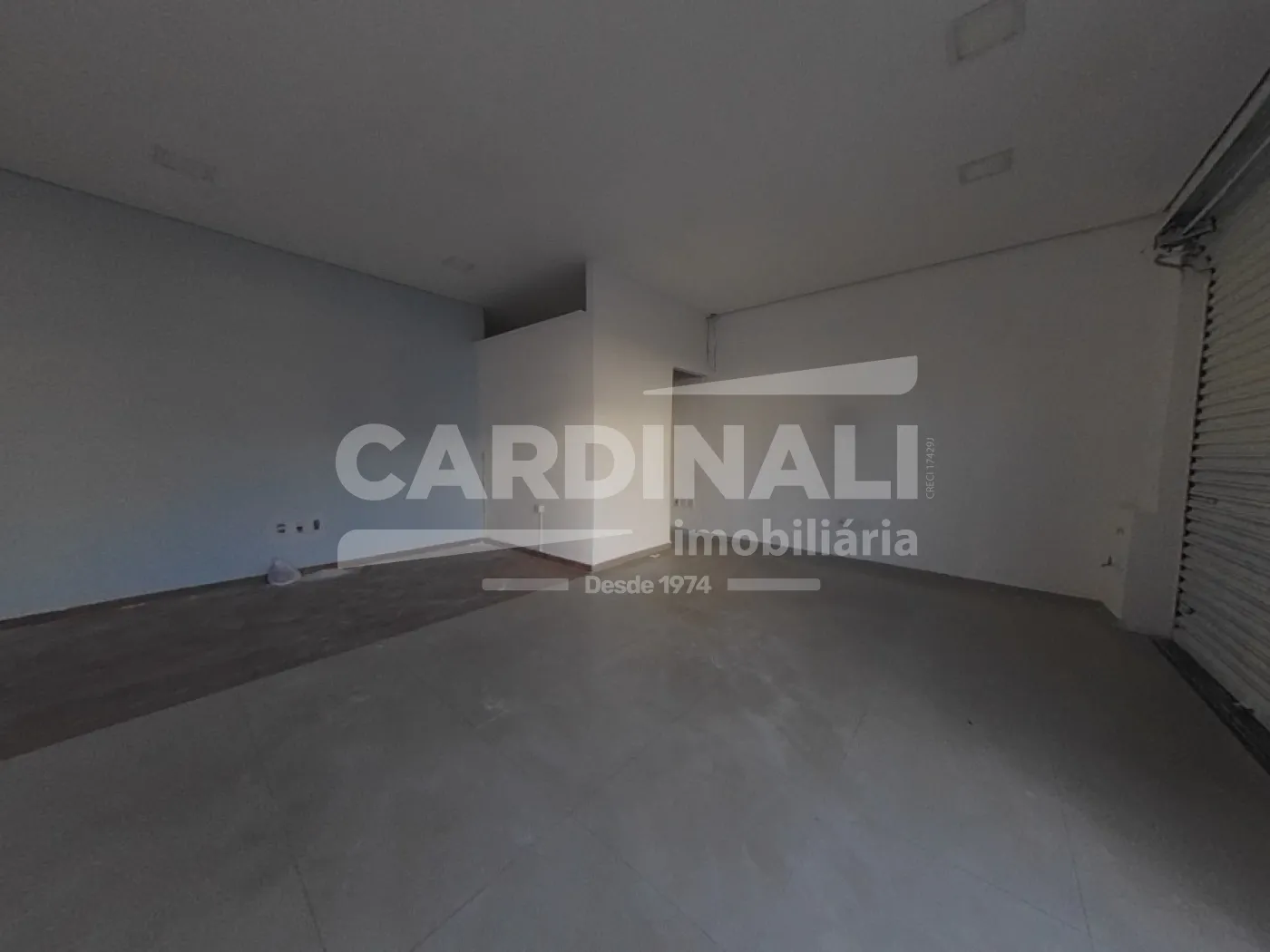 Comercial / Salão sem Condomínio em São Carlos 