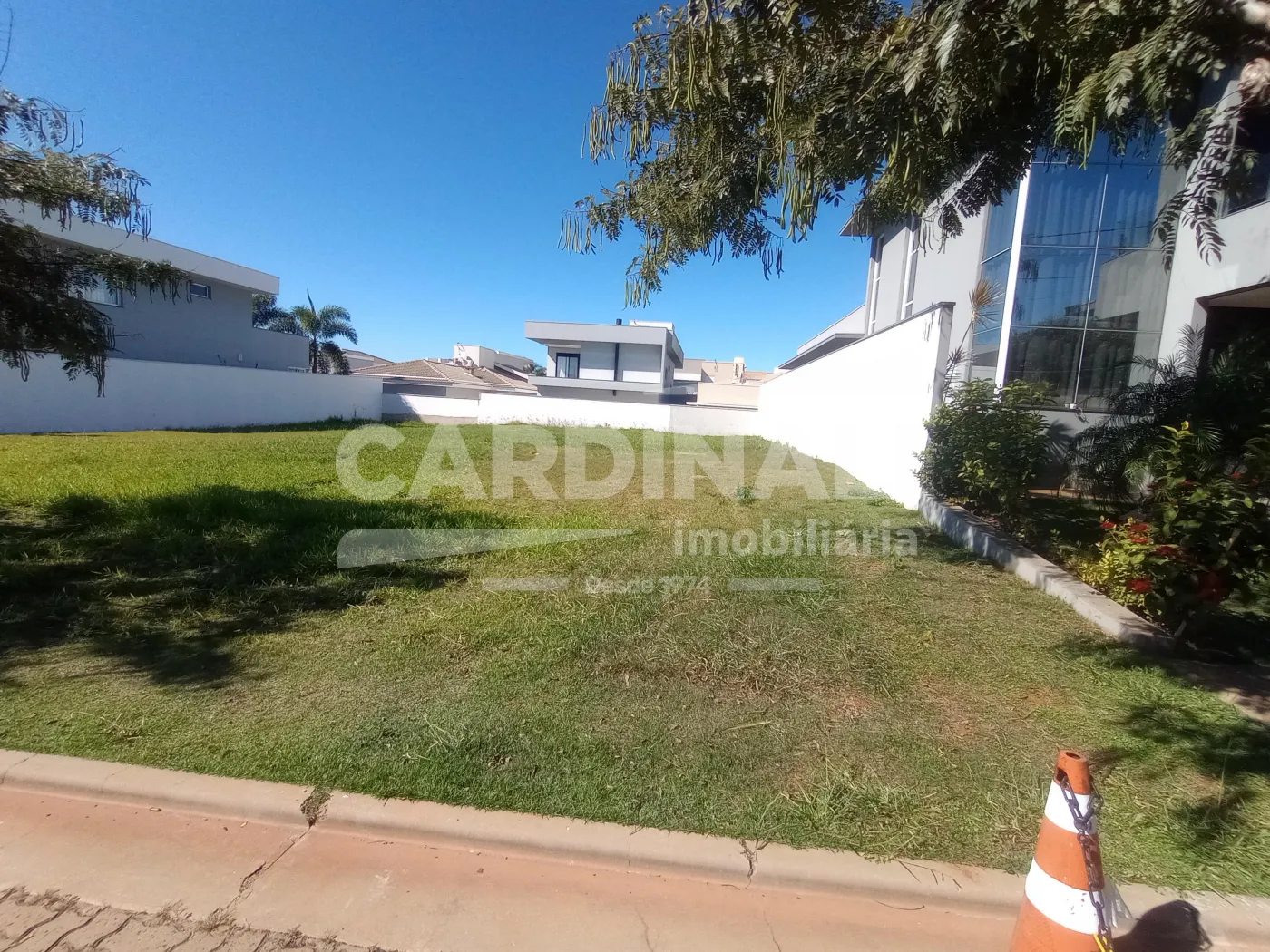 Terreno / Condom&iacute;nio em S&atilde;o Carlos 