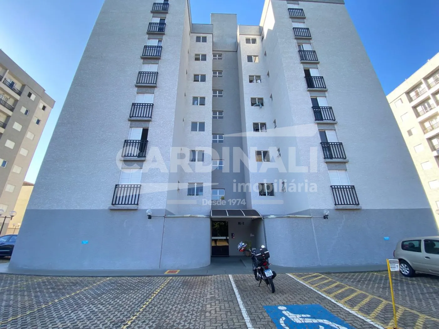 Apartamento / Padrão em São Carlos 