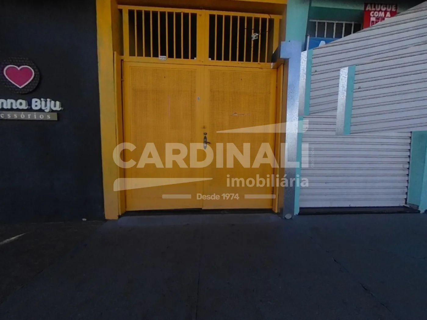 Comercial / Salão sem Condomínio em São Carlos 