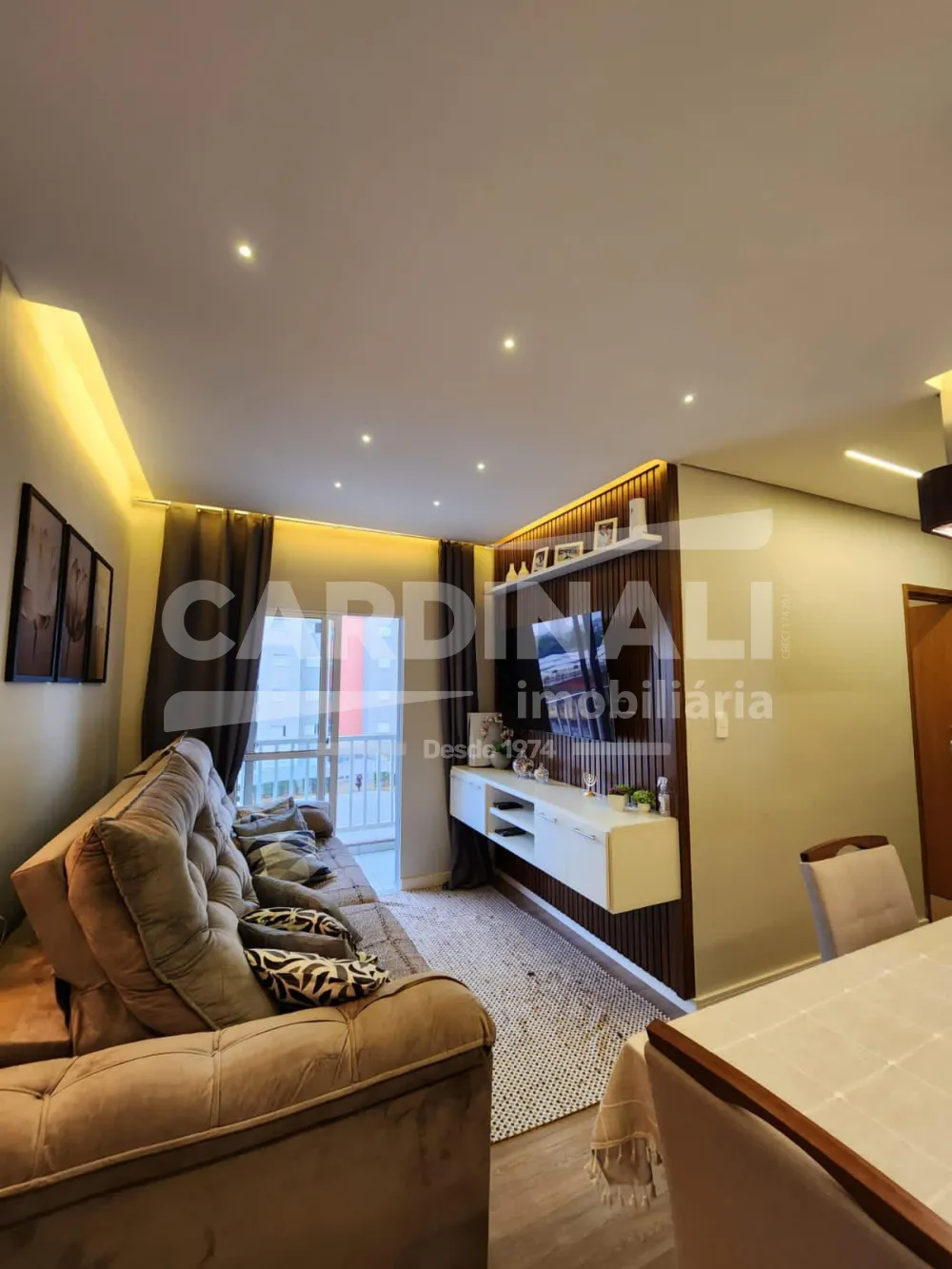 Comprar Apartamento / Padr&atilde;o em Araraquara R$ 300.000,00 - Foto 1