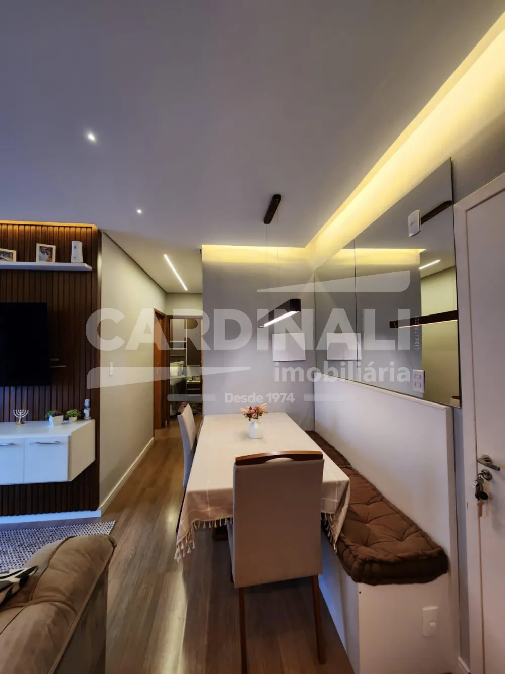 Comprar Apartamento / Padr&atilde;o em Araraquara R$ 300.000,00 - Foto 3