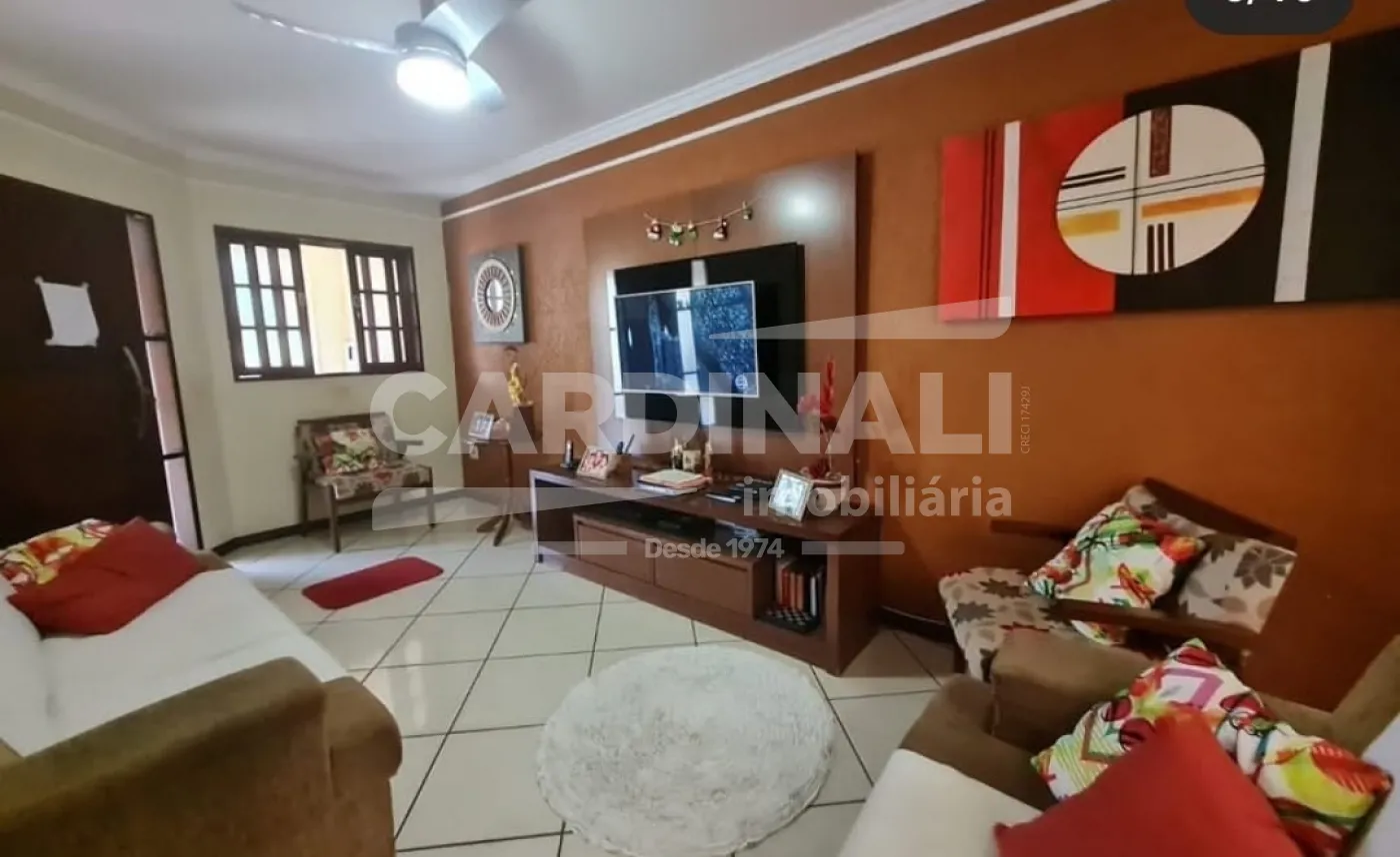 Casa / Condom&iacute;nio em S&atilde;o Carlos 