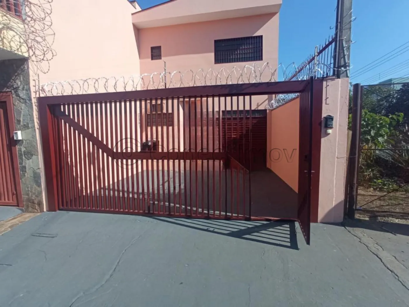 Comercial / Sal&atilde;o sem Condom&iacute;nio em Ribeir&atilde;o Preto 