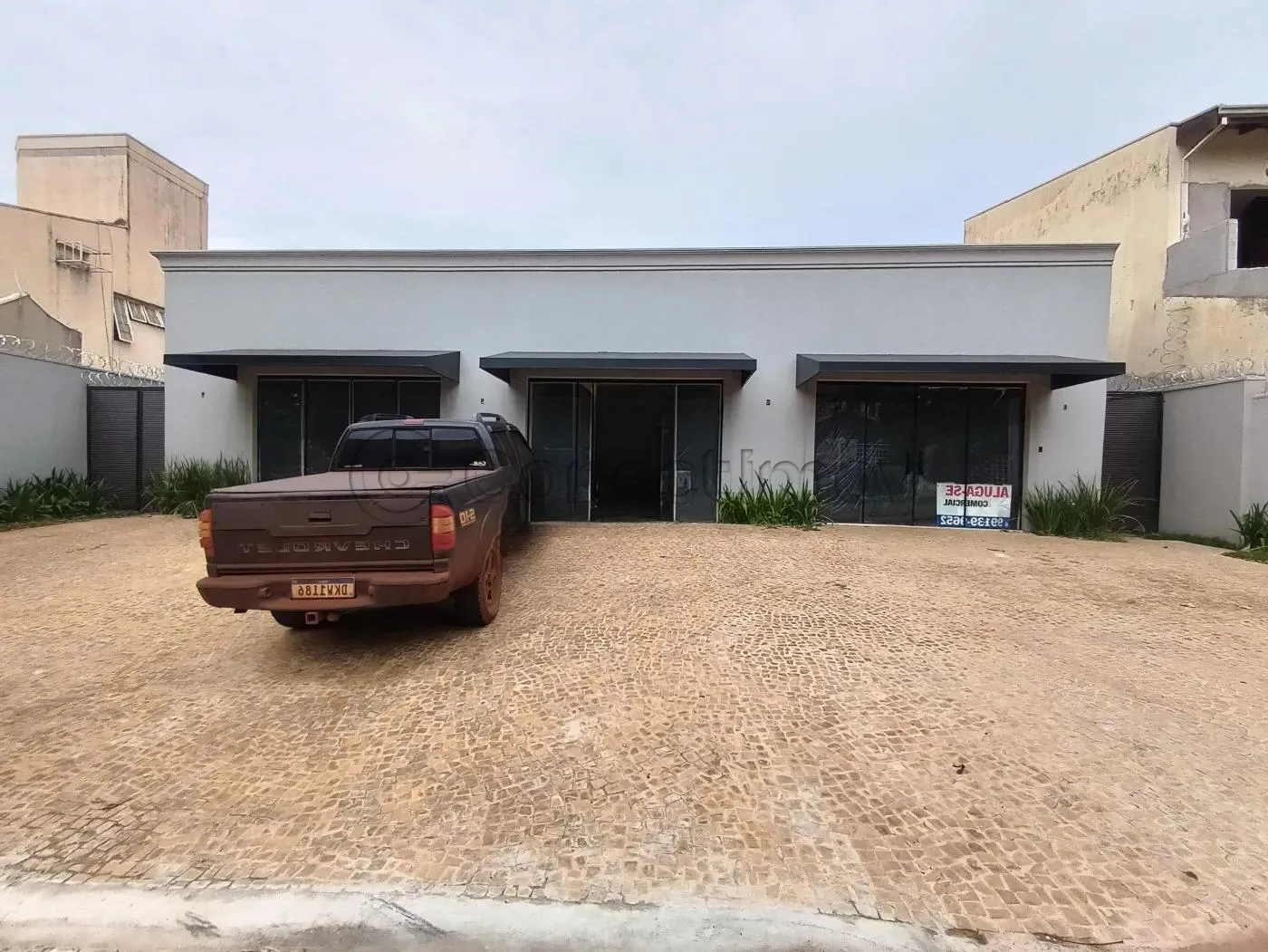 Comercial / Sala sem Condom&iacute;nio em Ribeir&atilde;o Preto 