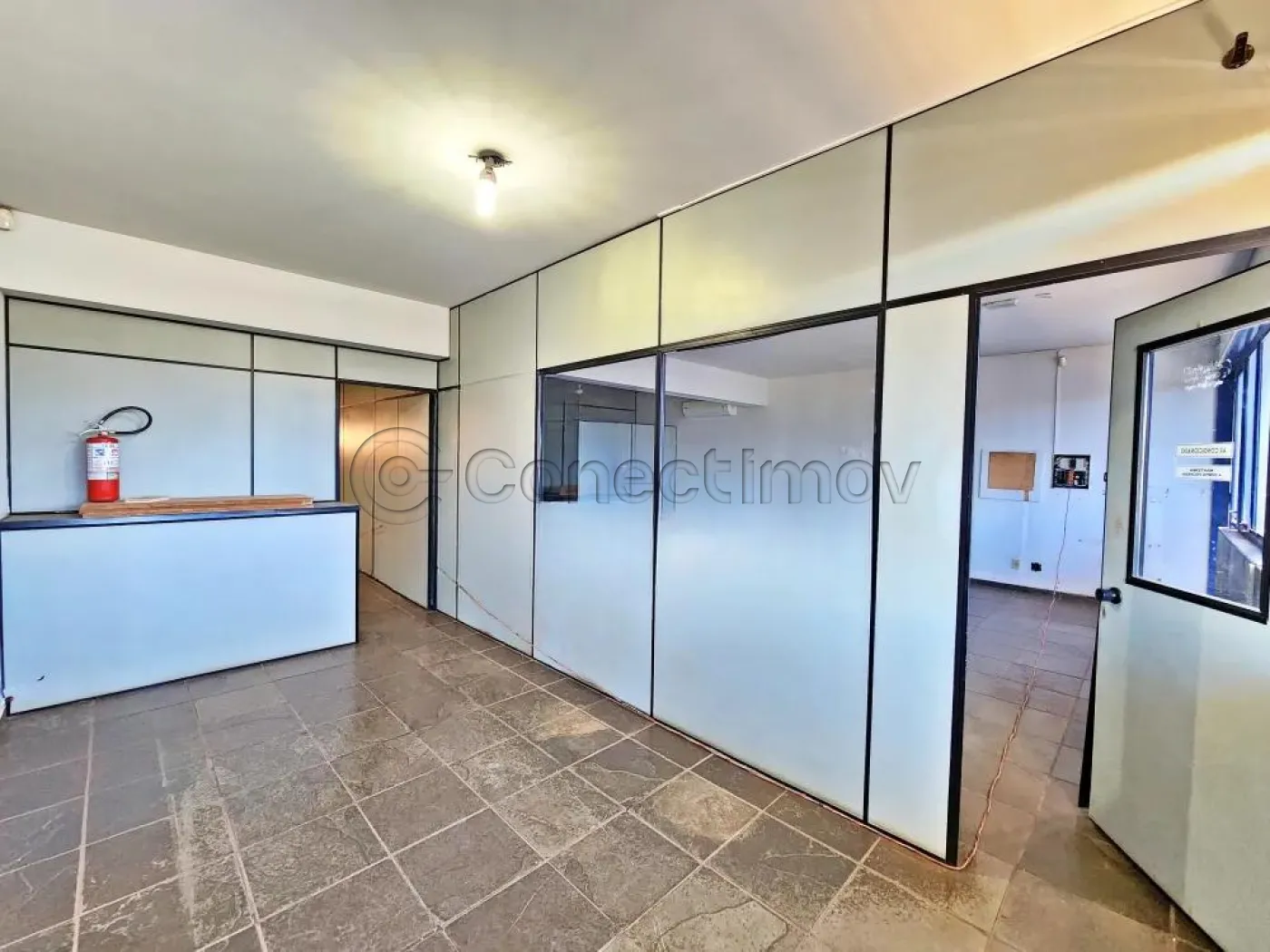 Comercial / Sala sem Condom&iacute;nio em Ribeir&atilde;o Preto 