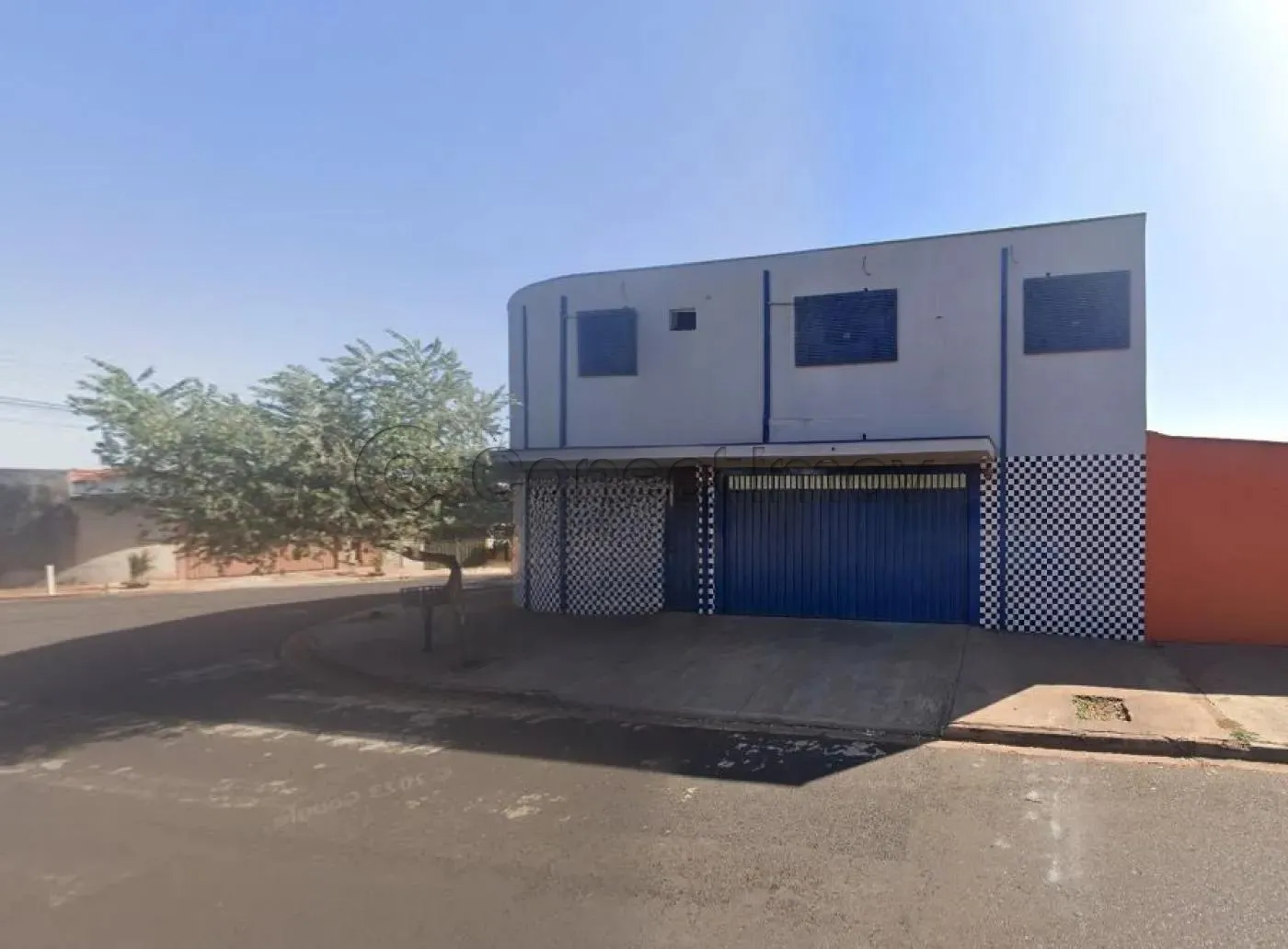 Comercial / Padr&atilde;o em Ribeir&atilde;o Preto Alugar por R$4.000,00