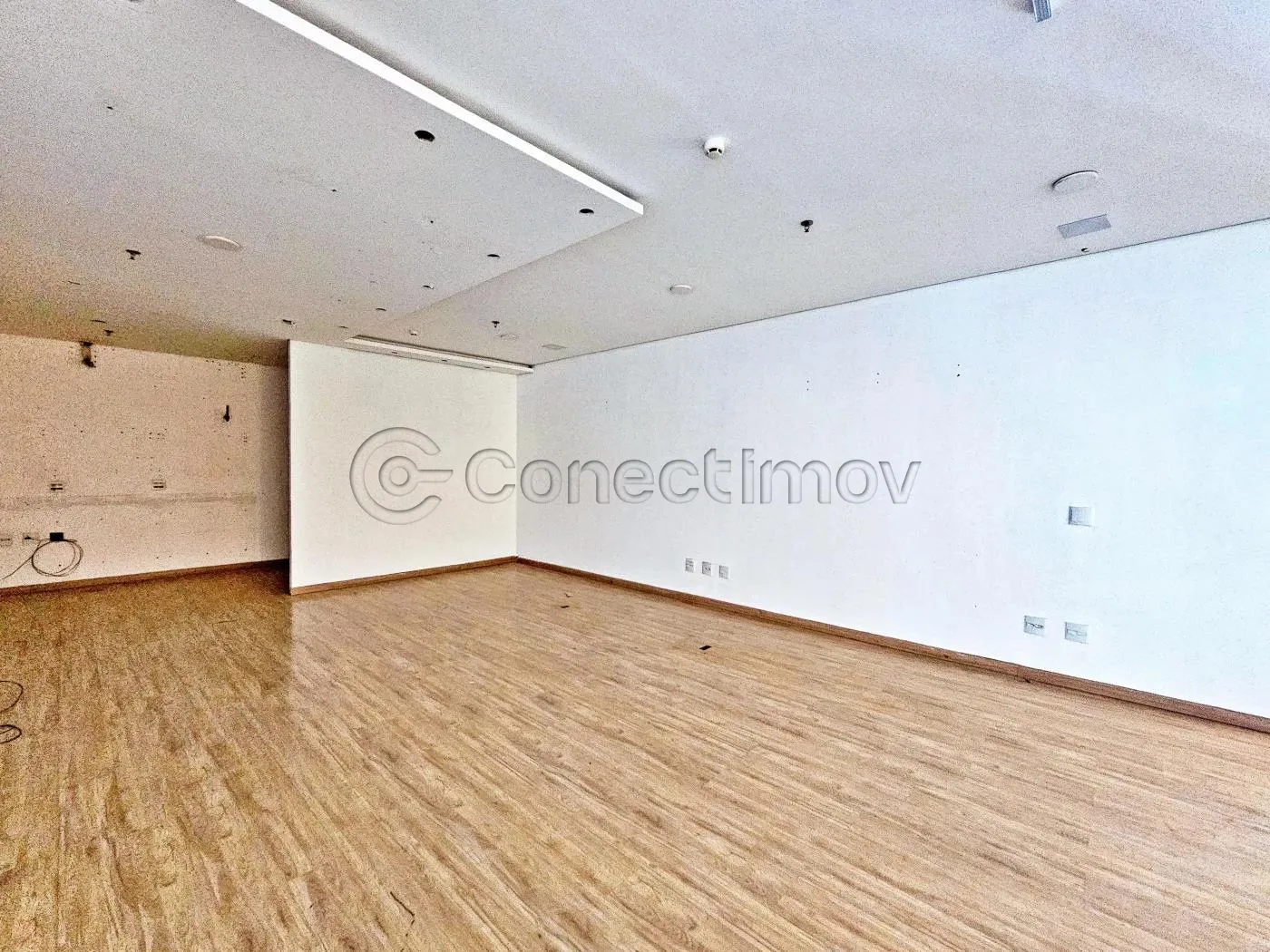 Comercial / Sala sem Condom&iacute;nio em Ribeir&atilde;o Preto 