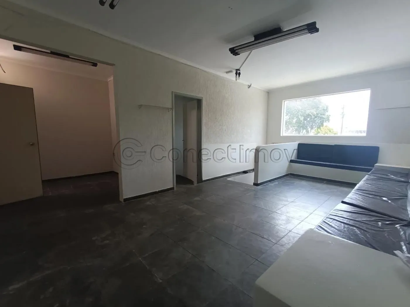 Comercial / Sal&atilde;o sem Condom&iacute;nio em Ribeir&atilde;o Preto 