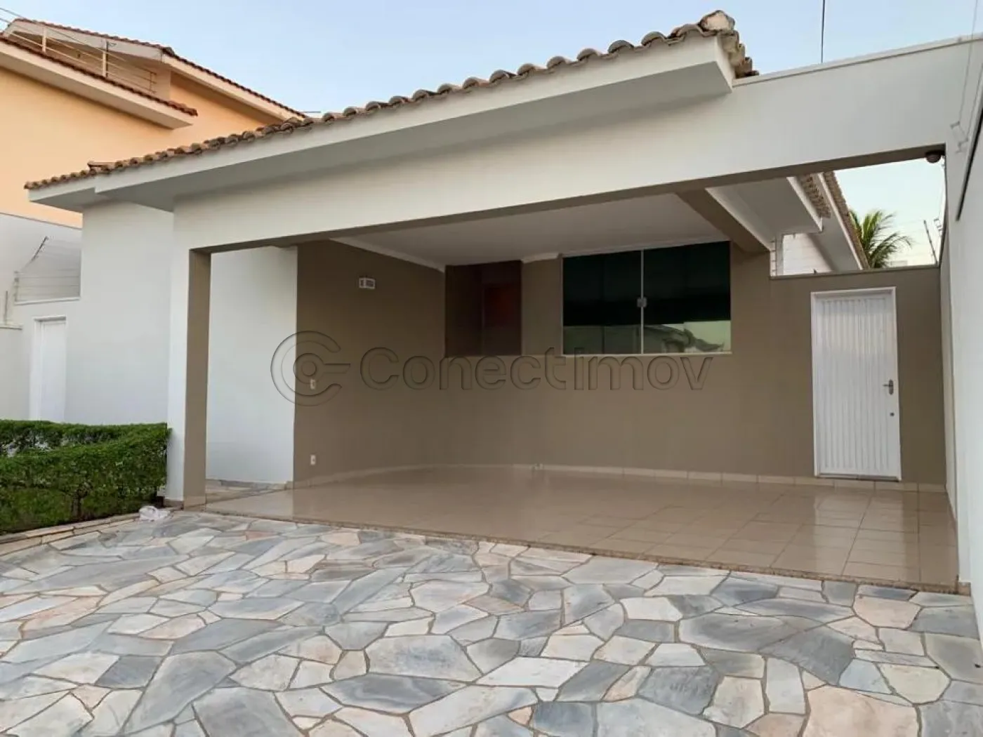 Casa / Padr&atilde;o em Ribeir&atilde;o Preto 