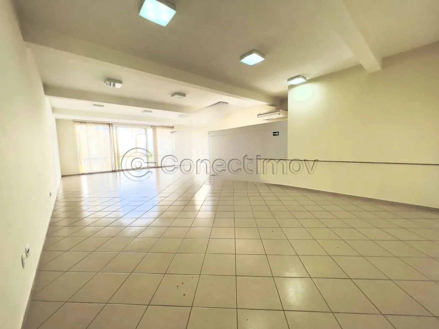 Comercial / Sal&atilde;o sem Condom&iacute;nio em Ribeir&atilde;o Preto 