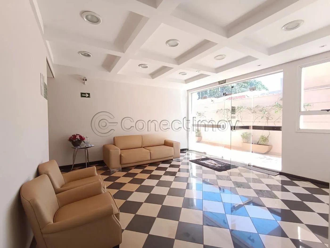 Comercial / Sala sem Condom&iacute;nio em Ribeir&atilde;o Preto Alugar por R$2.250,00