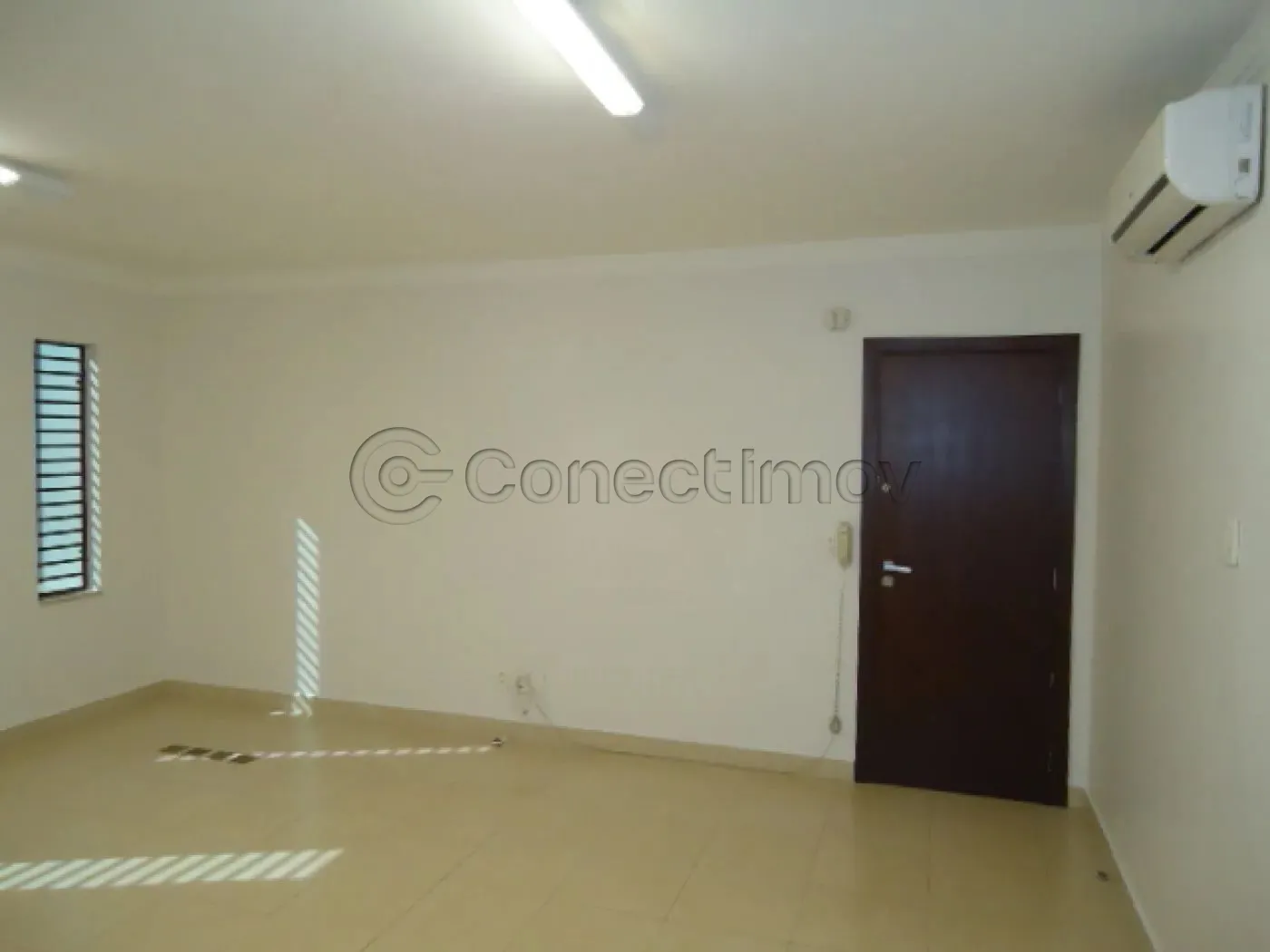 Comercial / Sala sem Condom&iacute;nio em Ribeir&atilde;o Preto 