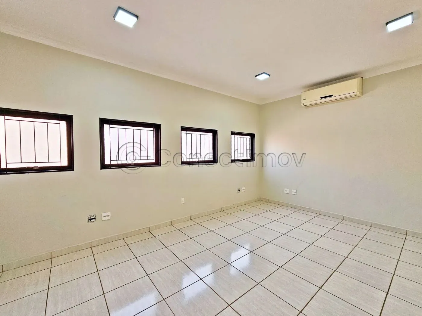 Comercial / Sala sem Condom&iacute;nio em Ribeir&atilde;o Preto 