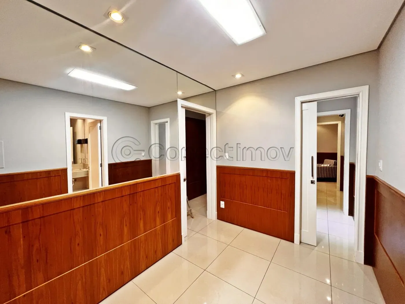 Comercial / Sala sem Condom&iacute;nio em Ribeir&atilde;o Preto , Comprar por R$290.000,00