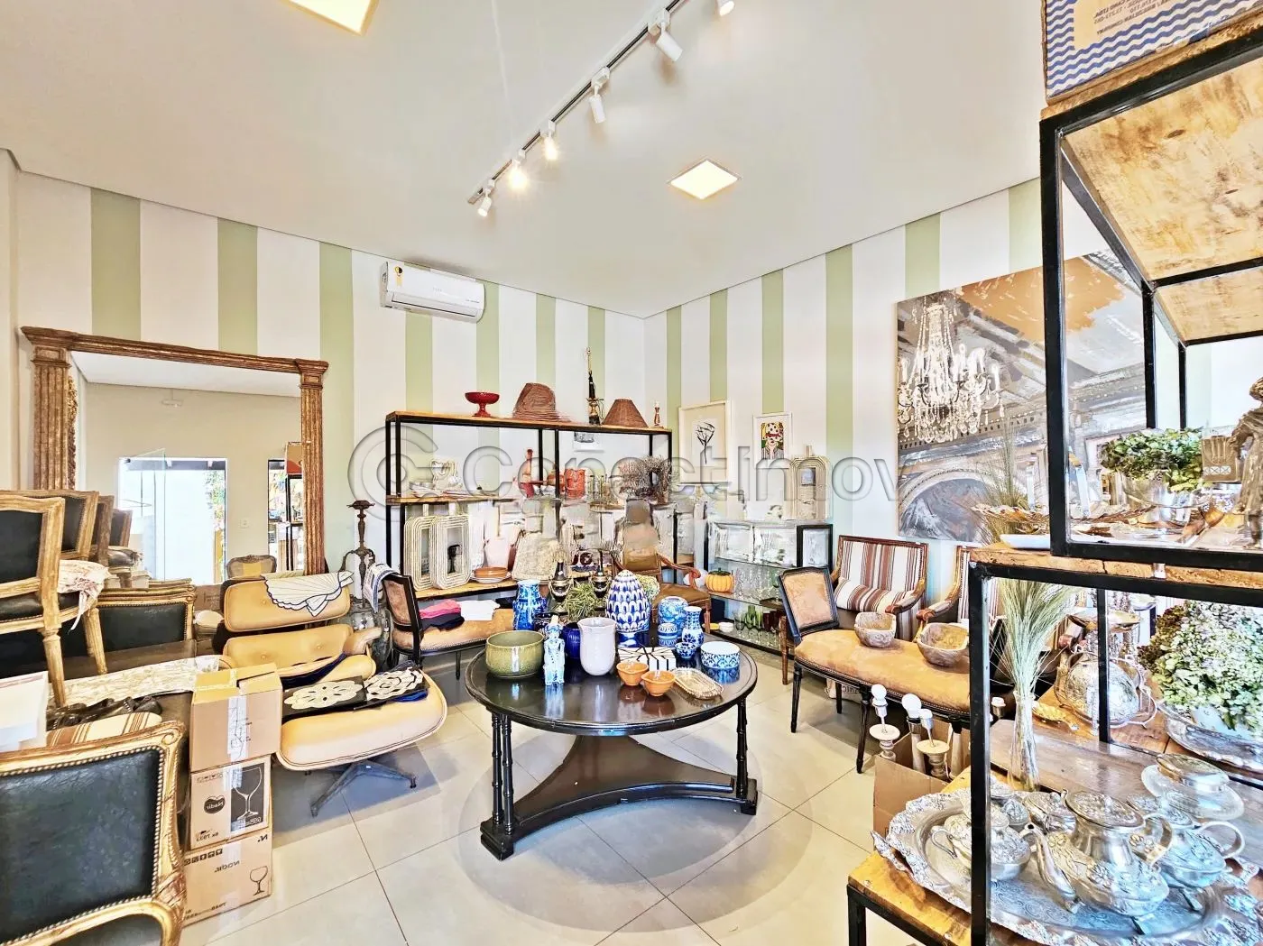 Comercial / Sala sem Condom&iacute;nio em Ribeir&atilde;o Preto 