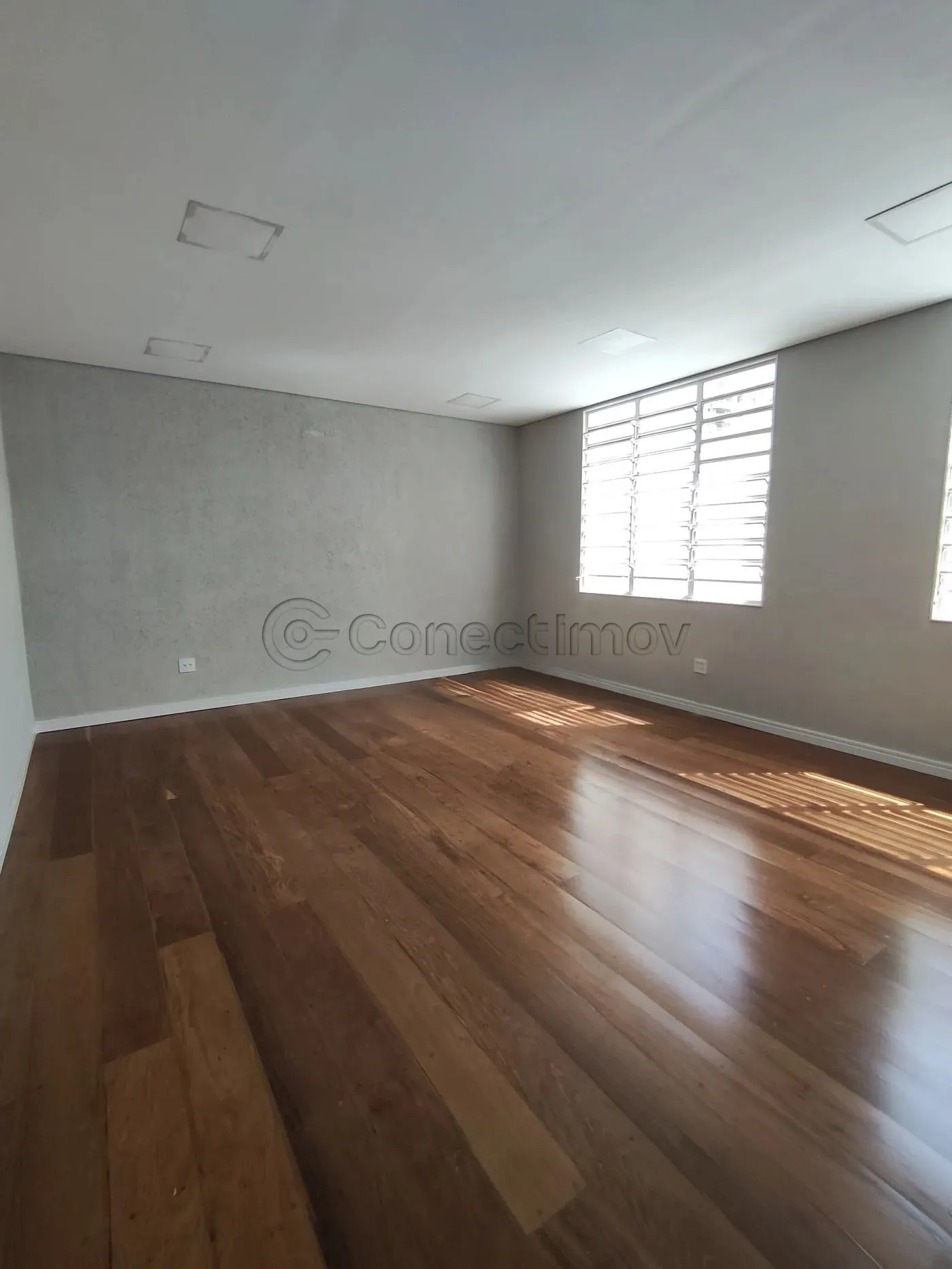 Comercial / Sala sem Condom&iacute;nio em Ribeir&atilde;o Preto 