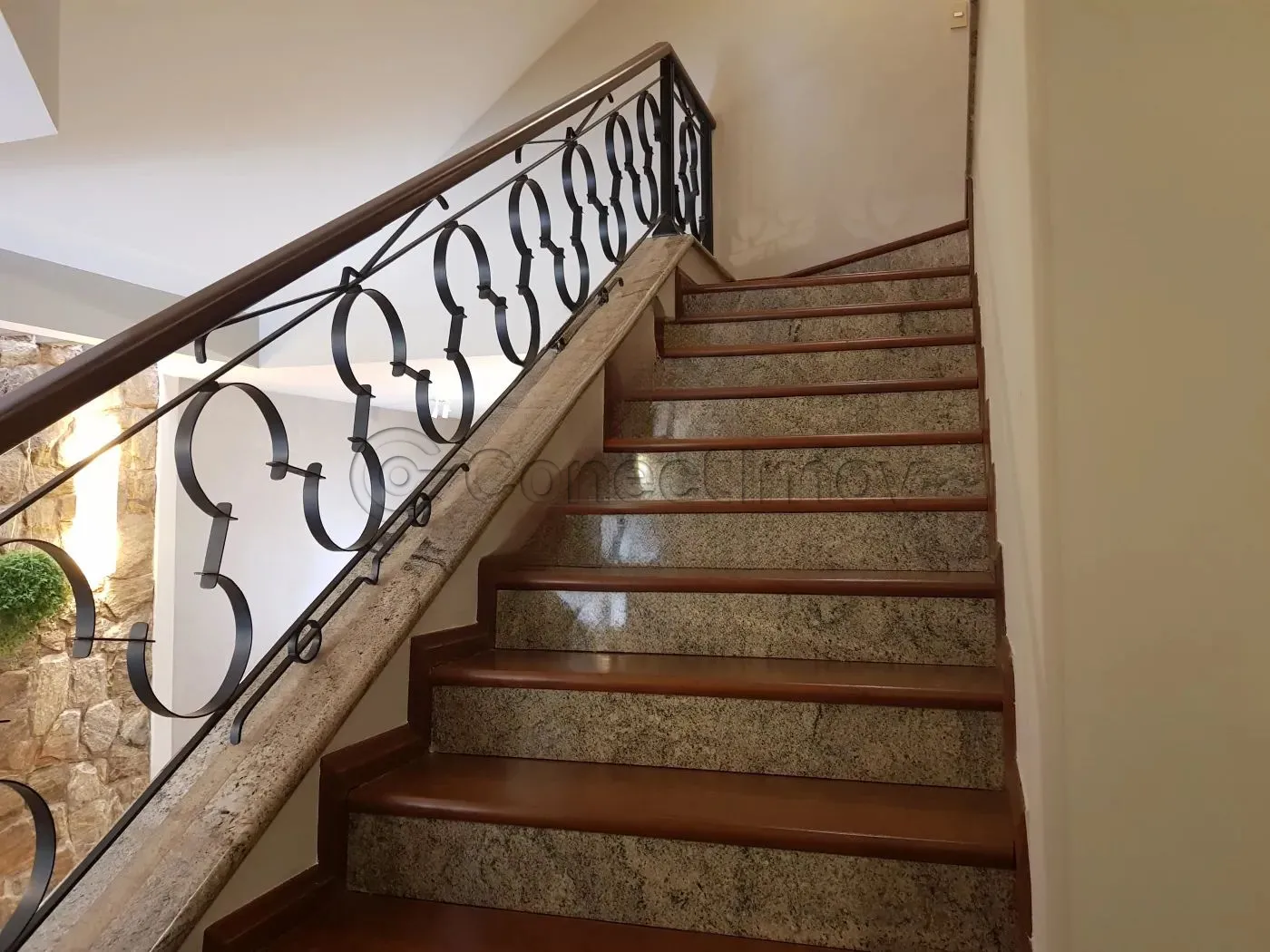 Comercial / Sala sem Condom&iacute;nio em Ribeir&atilde;o Preto 