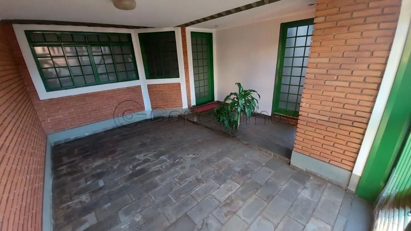 Casa / Padr&atilde;o em Ribeir&atilde;o Preto 