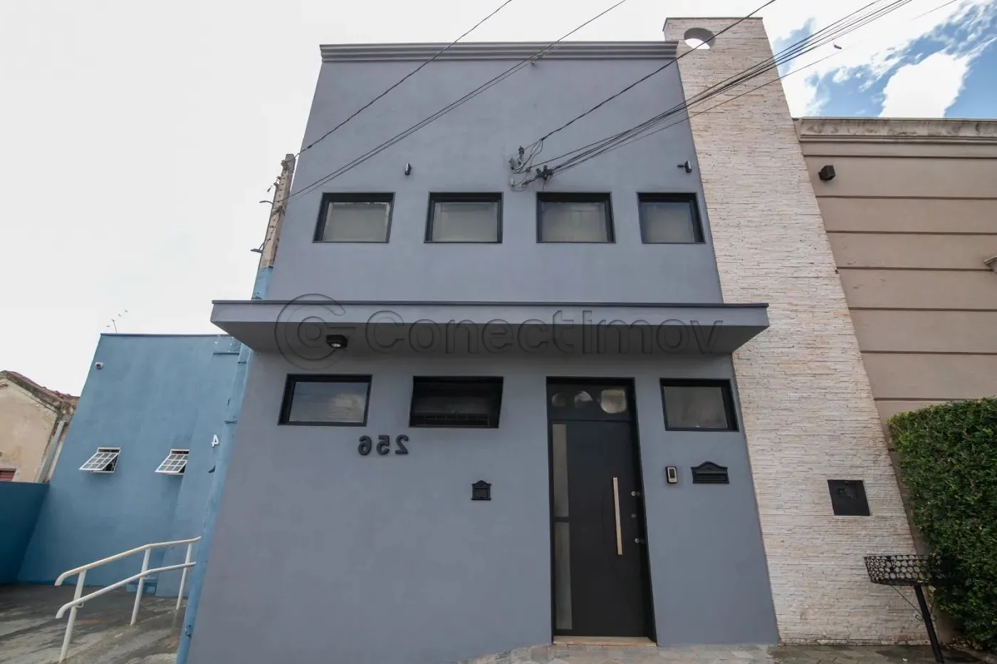 Comercial / Sala sem Condom&iacute;nio em Ribeir&atilde;o Preto Alugar por R$1.700,00