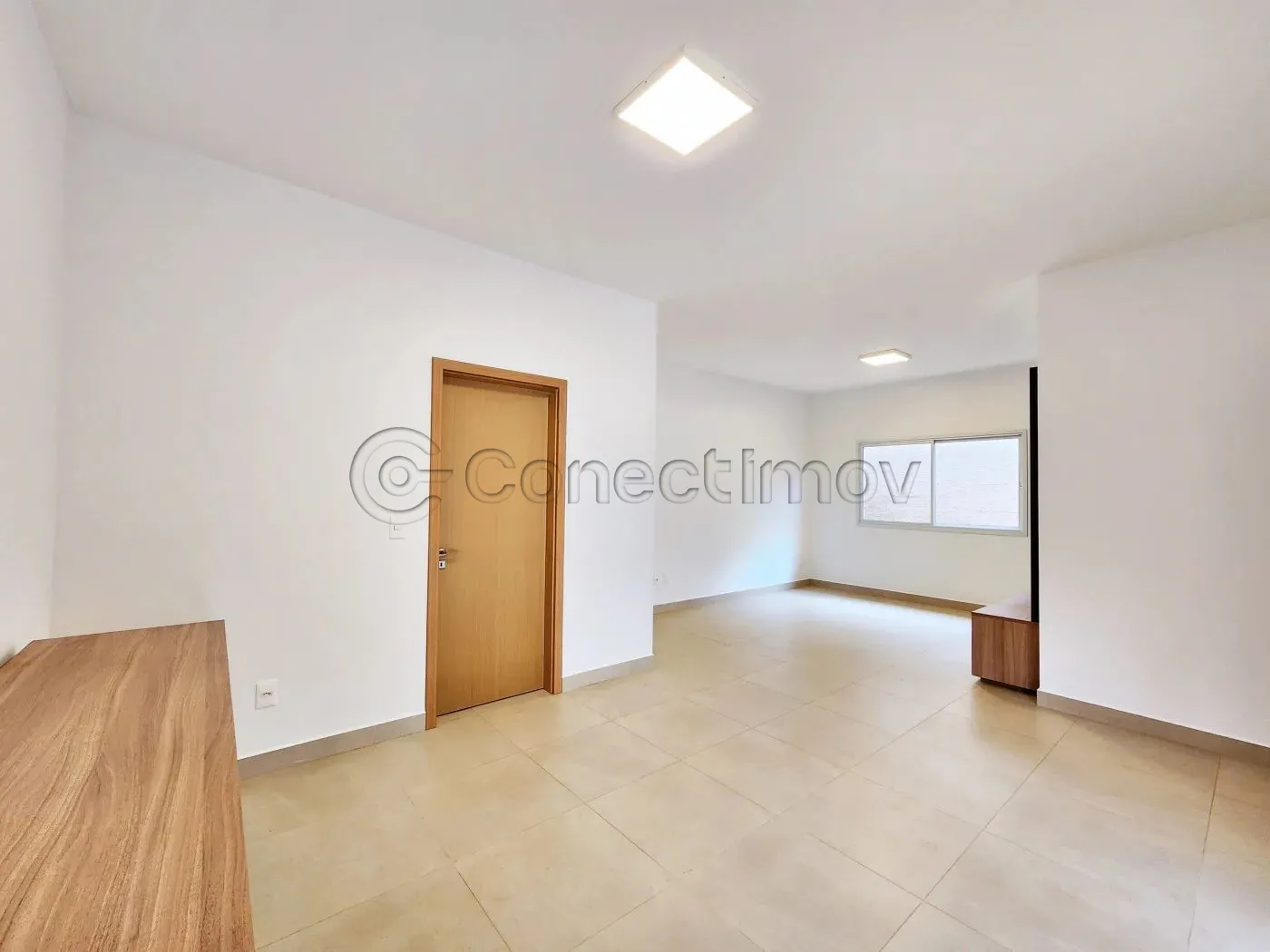 Casa / Condom&iacute;nio em Cravinhos Alugar por R$5.800,00