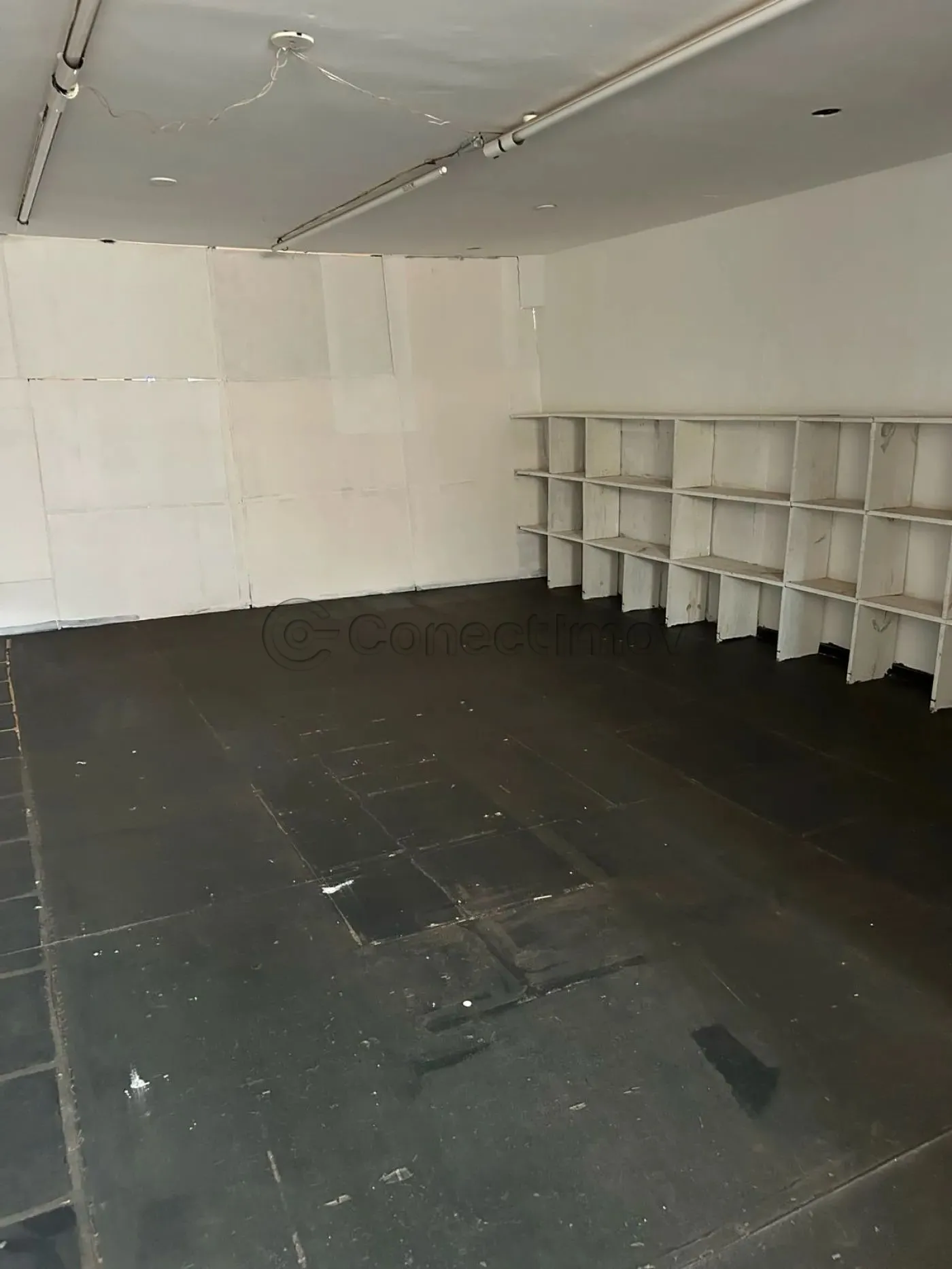 Comercial / Sal&atilde;o sem Condom&iacute;nio em Ribeir&atilde;o Preto 