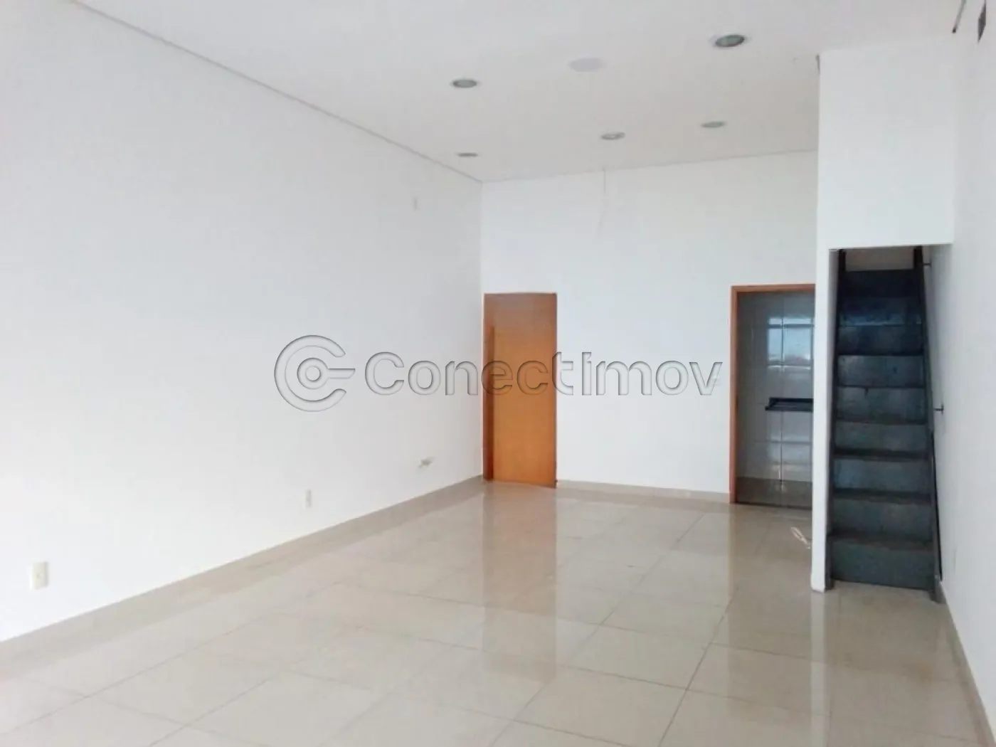 Comercial / Sal&atilde;o em Ribeir&atilde;o Preto 