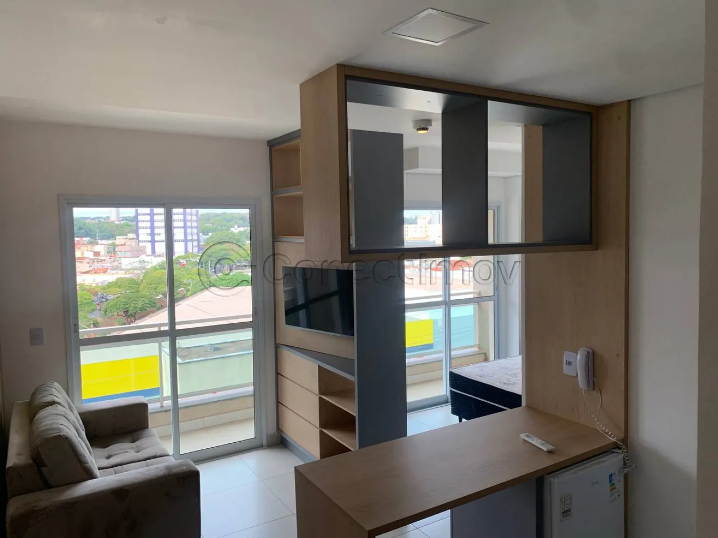 Apartamento / Flat com Condom&iacute;nio em Ribeir&atilde;o Preto Alugar por R$2.200,00