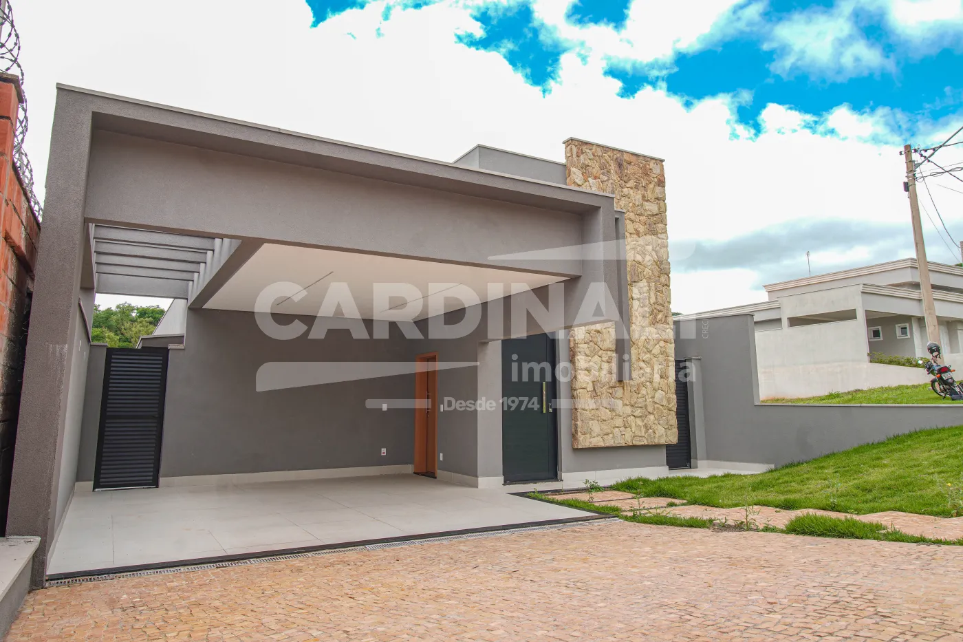 Casa / Condom&iacute;nio em Ribeir&atilde;o Preto 