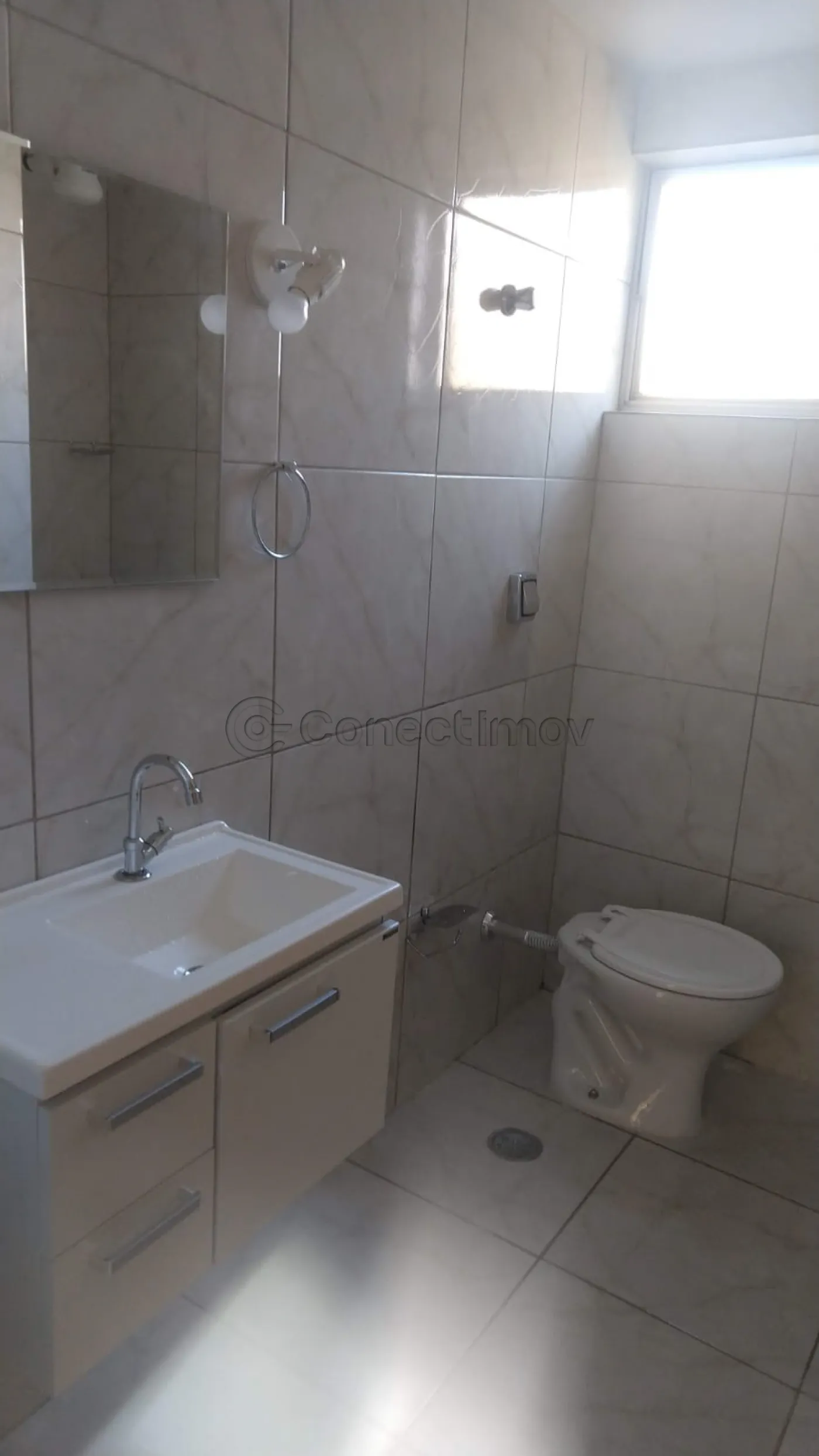 Alugar Apartamento / Padr&atilde;o em Ribeir&atilde;o Preto R$ 1.300,00 - Foto 4