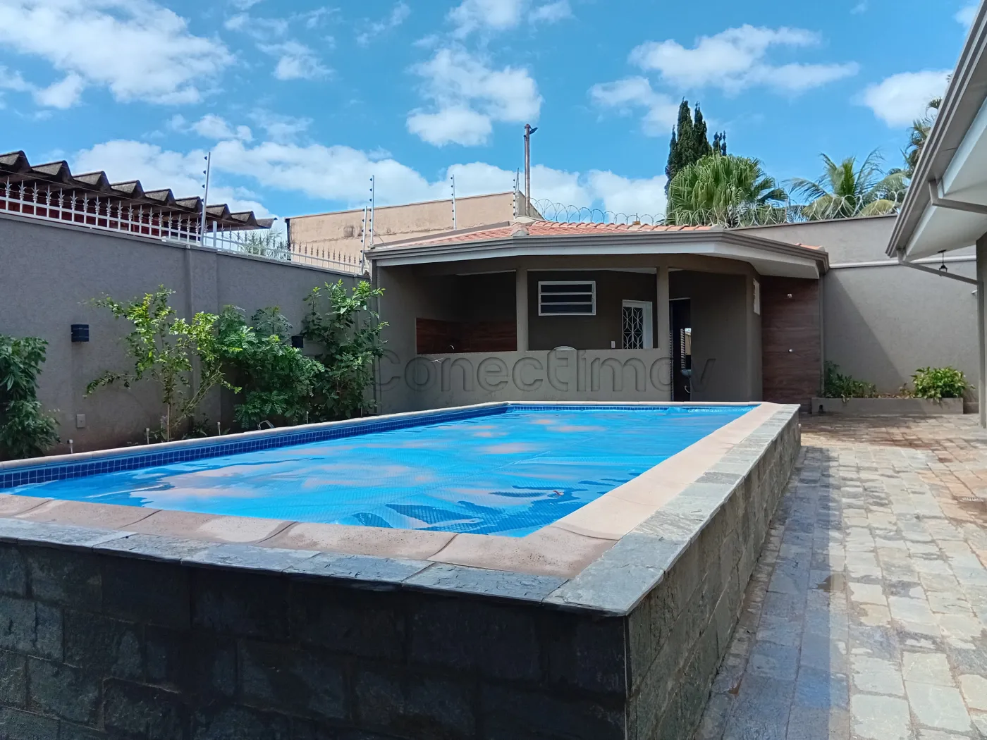 Casa / Padr&atilde;o em Ribeir&atilde;o Preto Alugar por R$8.000,00