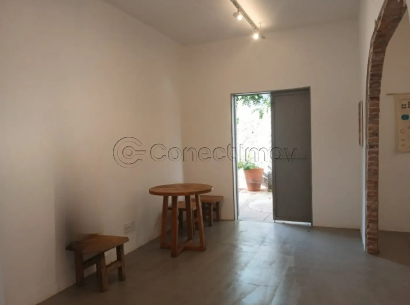 Comercial / Padr&atilde;o em Ribeir&atilde;o Preto Alugar por R$12.000,00