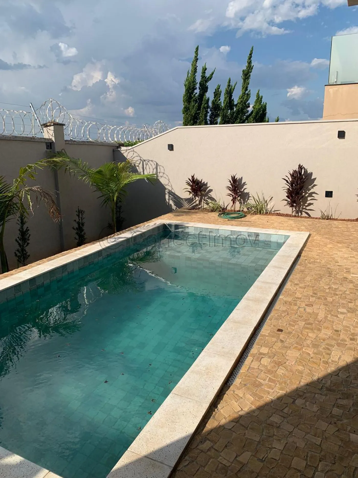 Casa / Condom&iacute;nio em Ribeir&atilde;o Preto Alugar por R$12.500,00