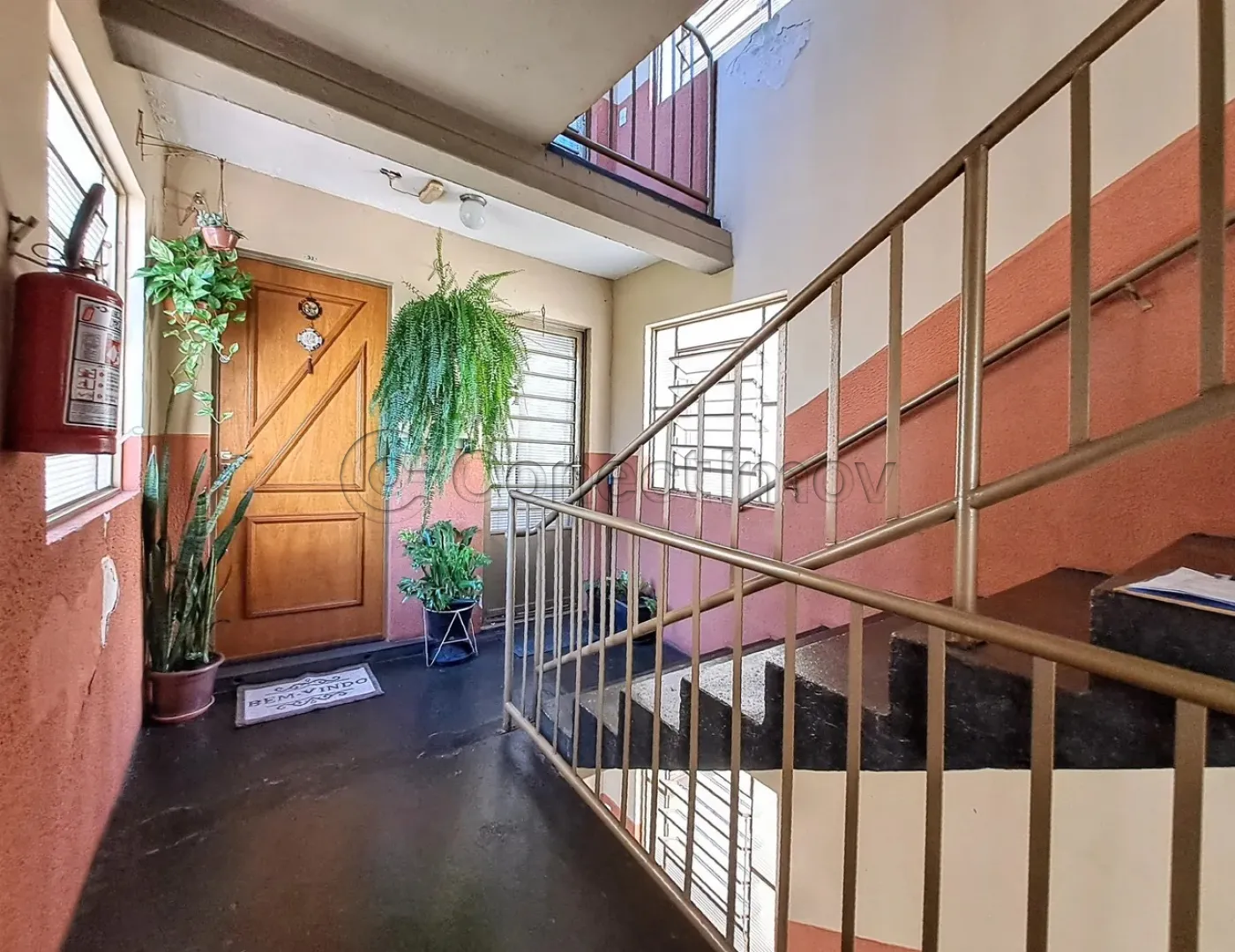 Apartamento / Padr&atilde;o em Ribeir&atilde;o Preto Alugar por R$1.300,00