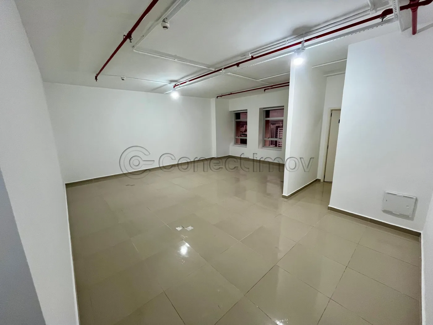 Comercial / Sala sem Condom&iacute;nio em Ribeir&atilde;o Preto Alugar por R$5.500,00