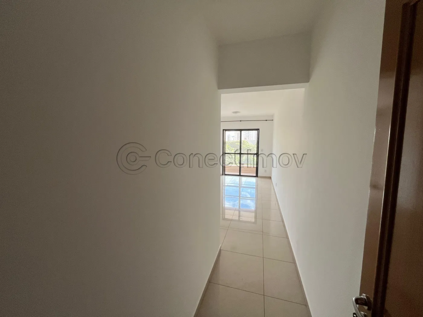 Apartamento / Padr&atilde;o em Ribeir&atilde;o Preto Alugar por R$2.800,00