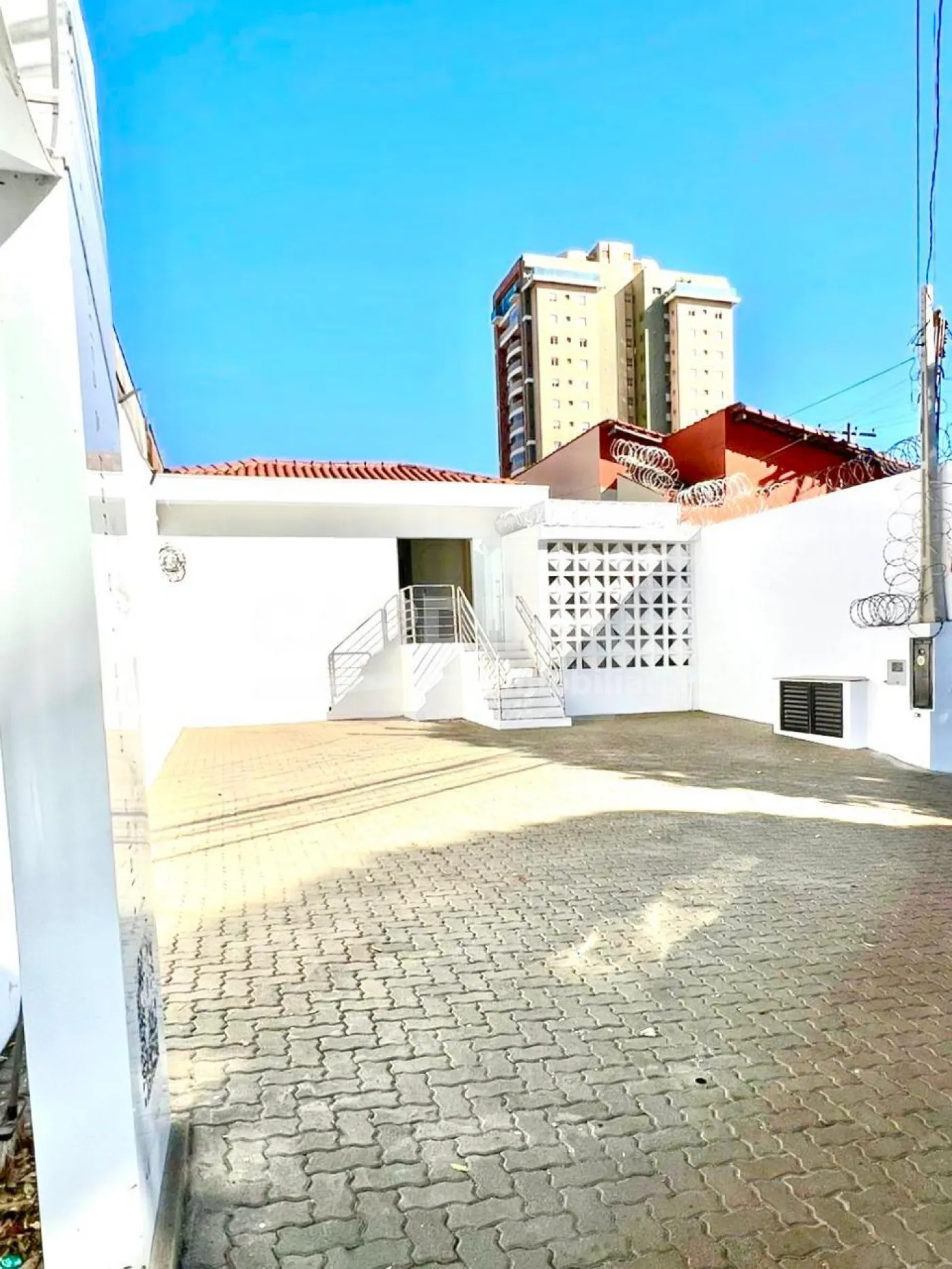 Comercial / Ponto Comercial em Ribeir&atilde;o Preto Alugar por R$6.500,00