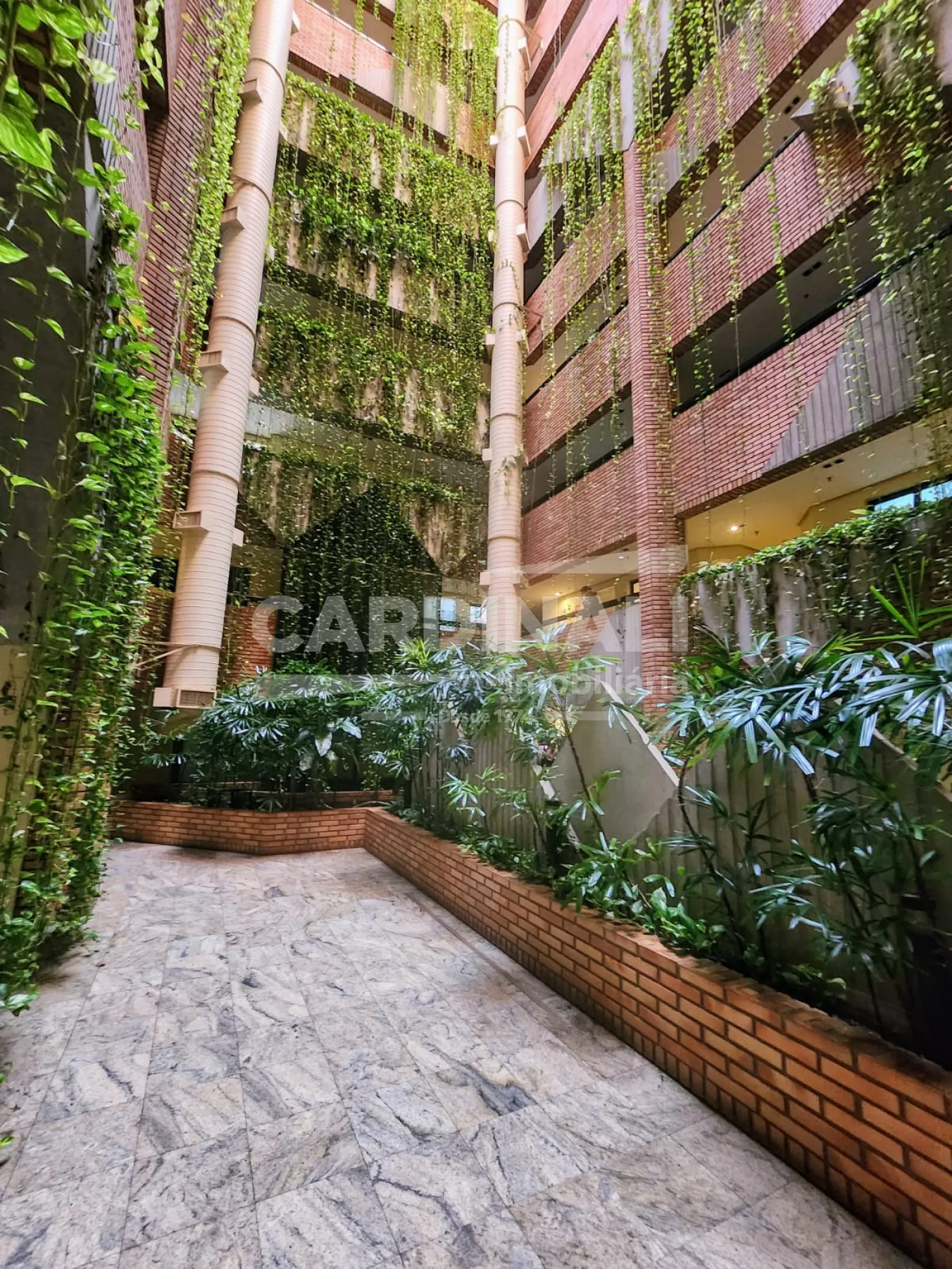 Comercial / Pr&eacute;dio com Condom&iacute;nio em Ribeir&atilde;o Preto Alugar por R$1.000,00