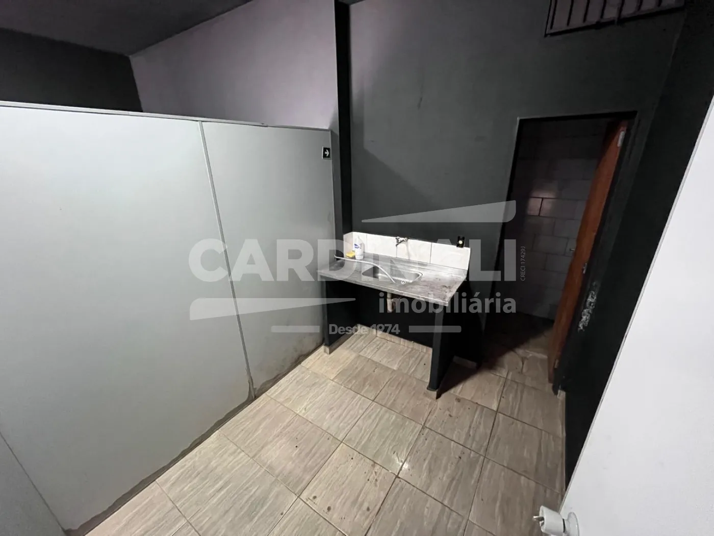 Comercial / Sala em Ribeir&atilde;o Preto Alugar por R$2.500,00