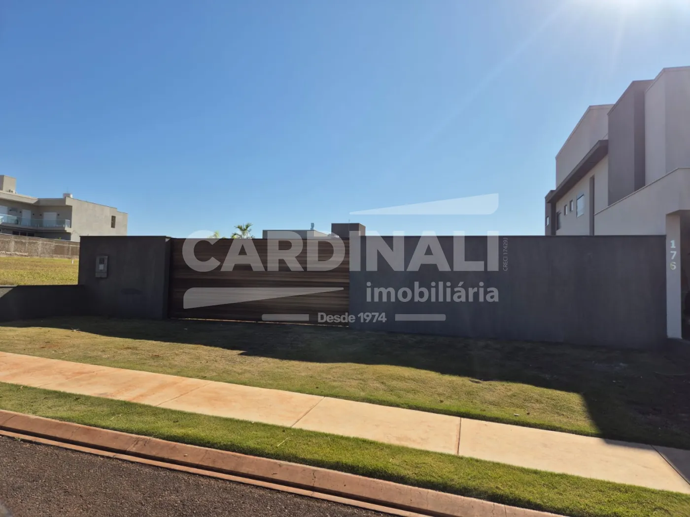 Terreno / Condom&iacute;nio em Araraquara 