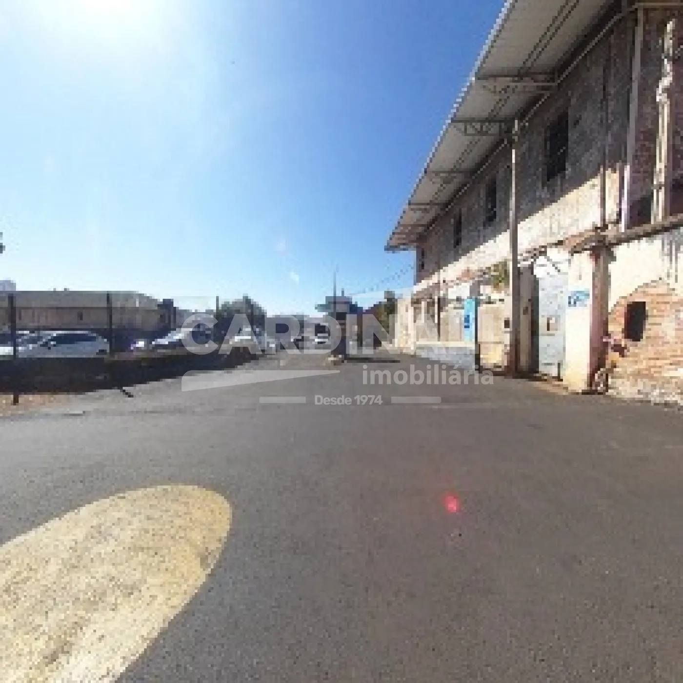 Comercial / Sala em S&atilde;o Carlos 