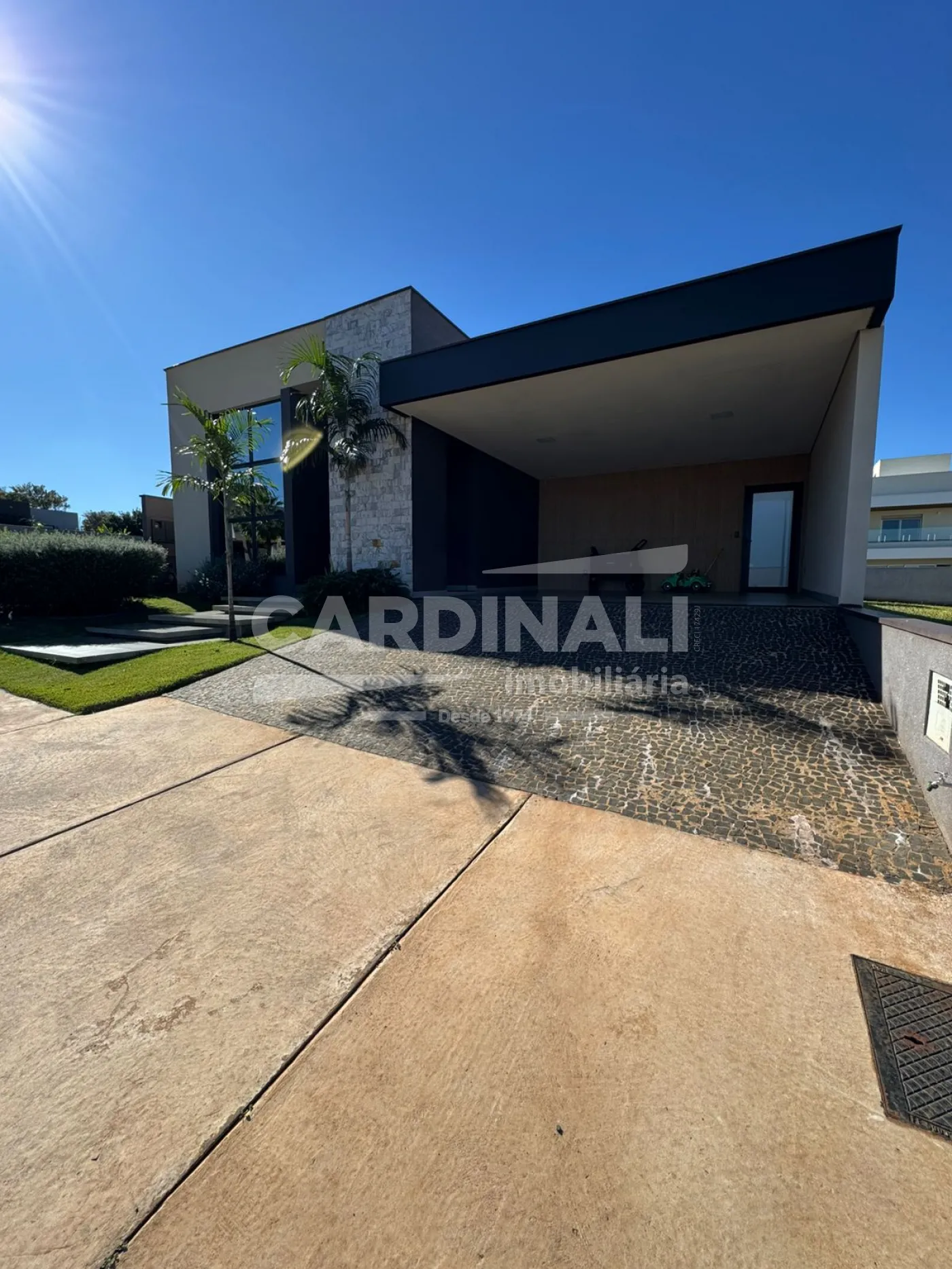 Casa / Condom&iacute;nio em Araraquara 