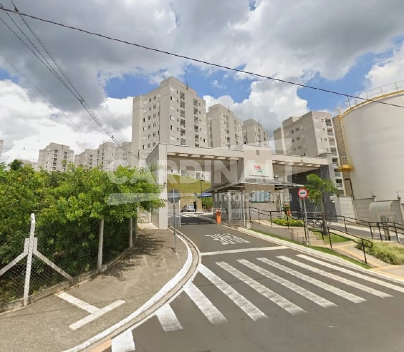 Apartamento / Padr&atilde;o em Valinhos Alugar por R$2.500,00